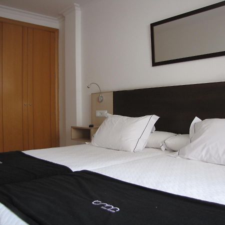 Hotel Room ปอนเตเบดรา ภายนอก รูปภาพ