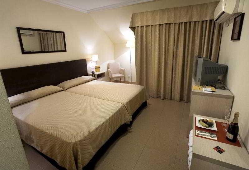 Hotel Room ปอนเตเบดรา ห้อง รูปภาพ