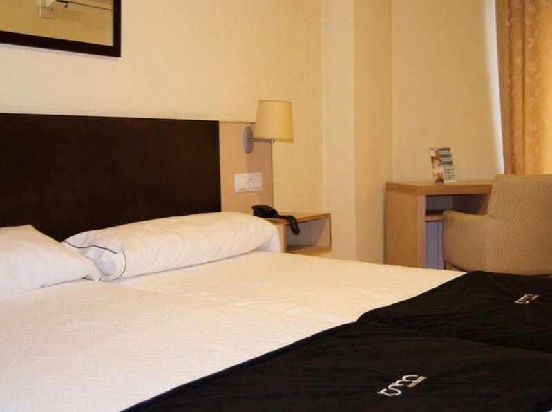 Hotel Room ปอนเตเบดรา ภายนอก รูปภาพ