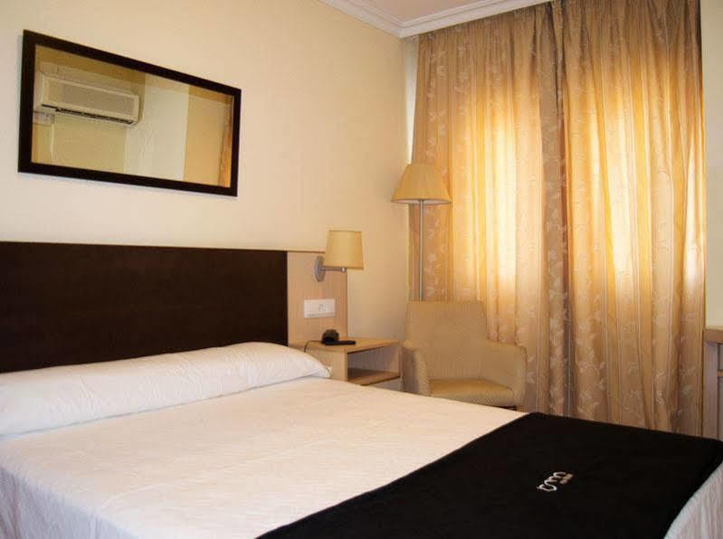 Hotel Room ปอนเตเบดรา ภายนอก รูปภาพ