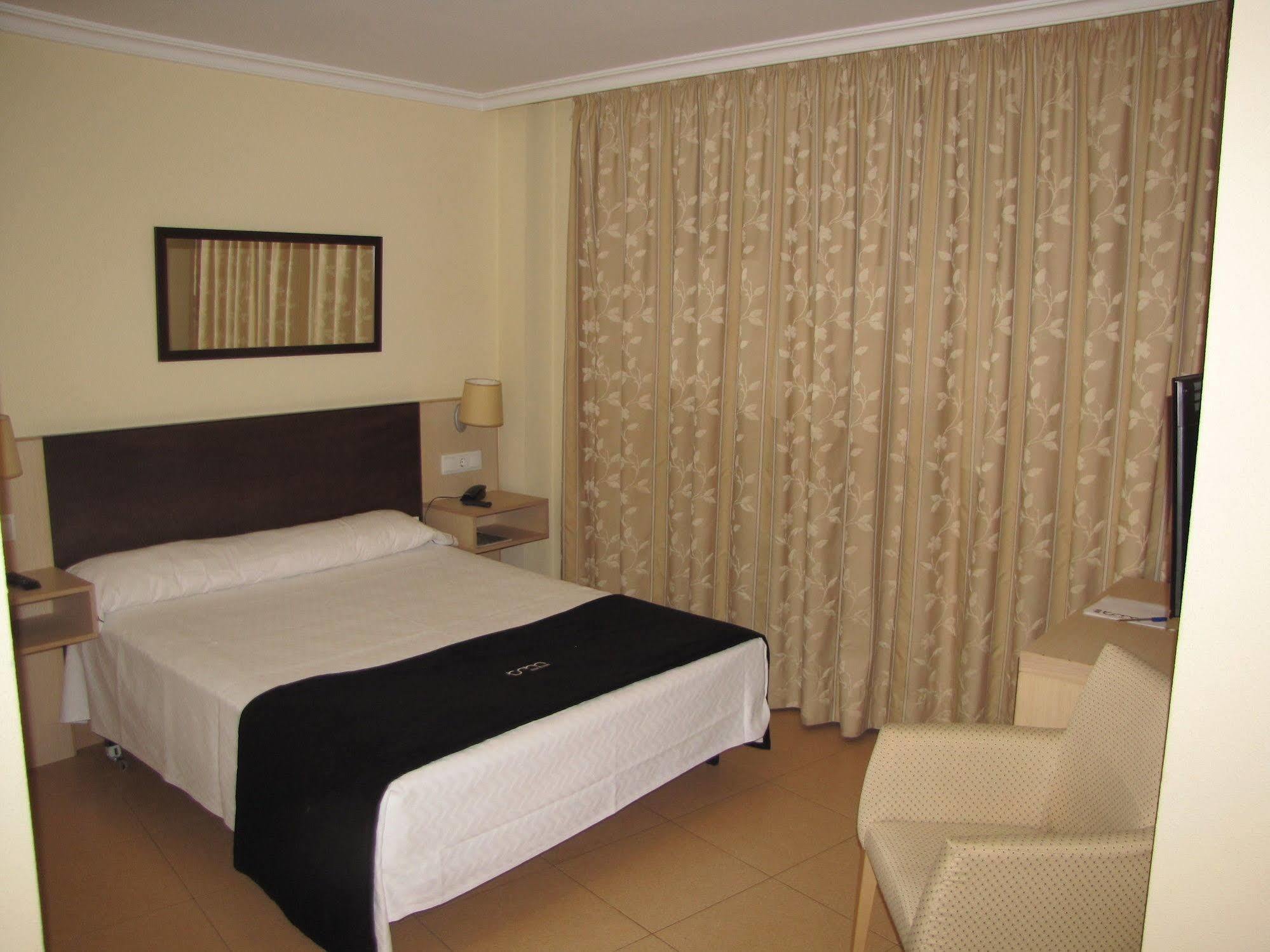 Hotel Room ปอนเตเบดรา ภายนอก รูปภาพ