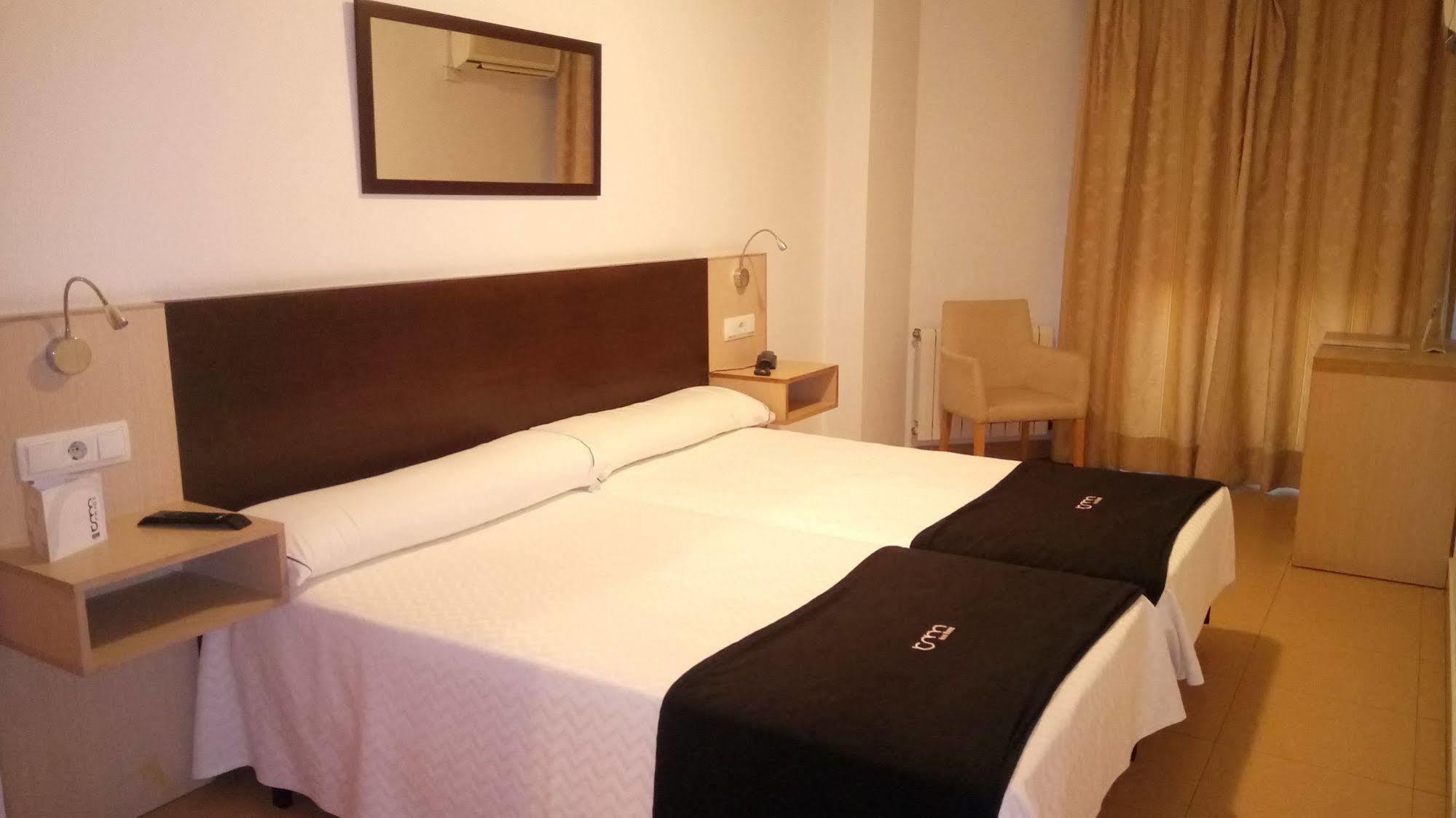 Hotel Room ปอนเตเบดรา ภายนอก รูปภาพ