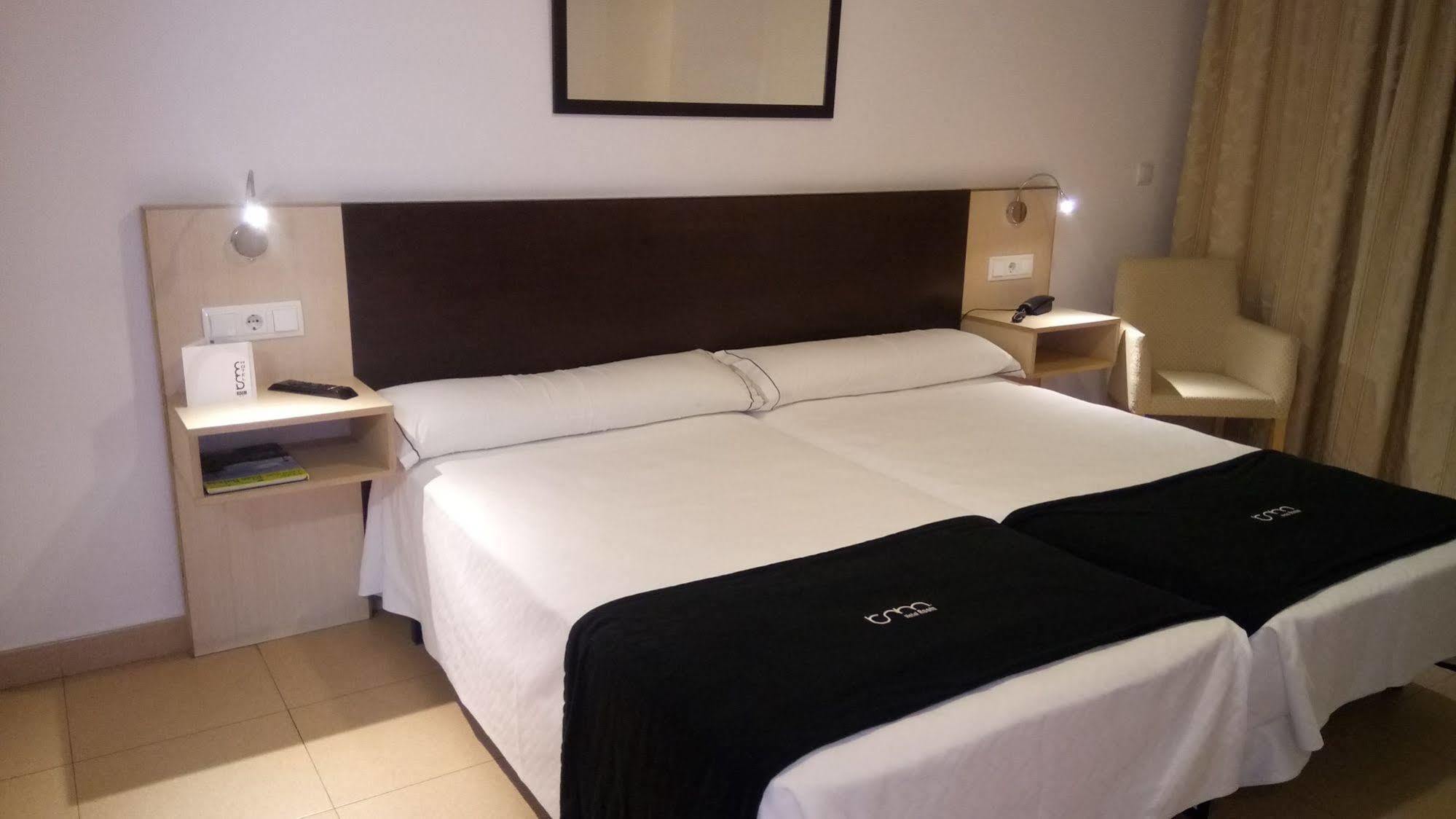 Hotel Room ปอนเตเบดรา ภายนอก รูปภาพ